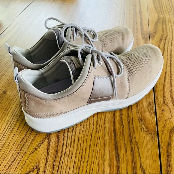 Rockport Aravon Womens Pyper Plain Toe leather Walking Shoe Stone 8.5 - Picture 6 of 9